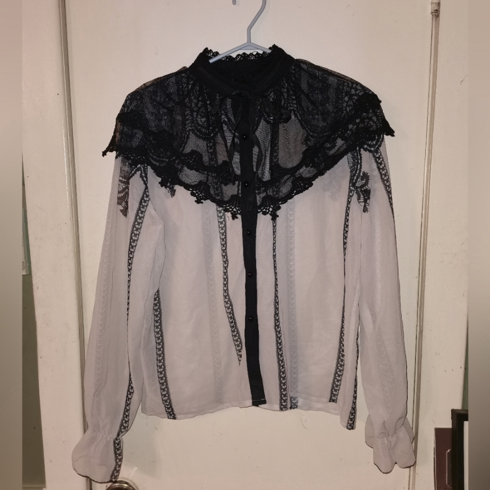 (3/$30) Lace collar blouse